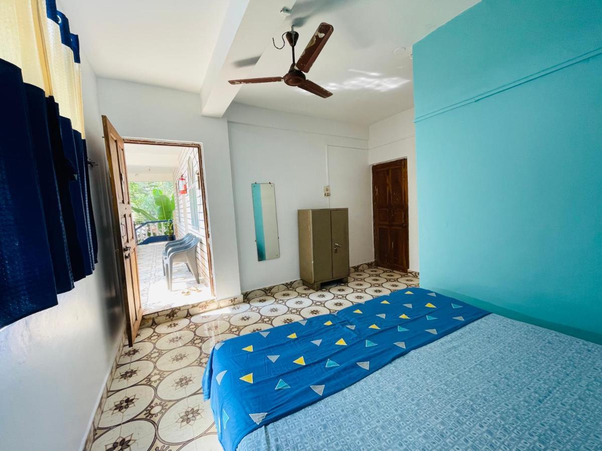Blue Waves Guest House Calangute Exteriér fotografie